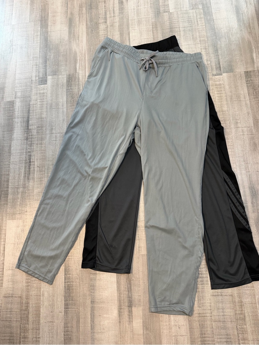 Mens XL Pants Lot of 2 Gray Black Athletic Track Lounge Elastic Waist Pockets